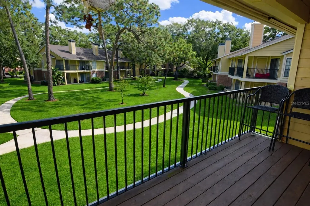 8613 Mallard Reserve Drive Tampa FL 33614