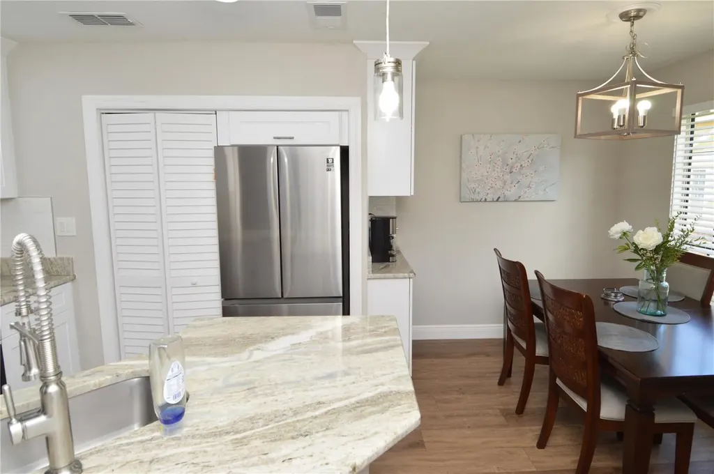 8613 Mallard Reserve Drive Tampa FL 33614