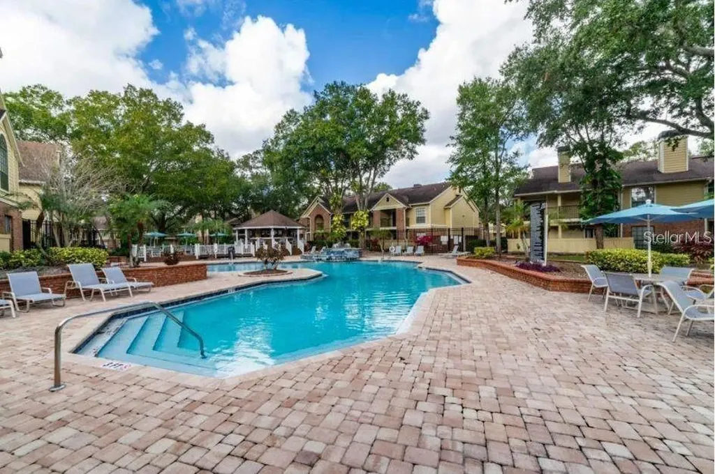 8613 Mallard Reserve Drive Tampa FL 33614