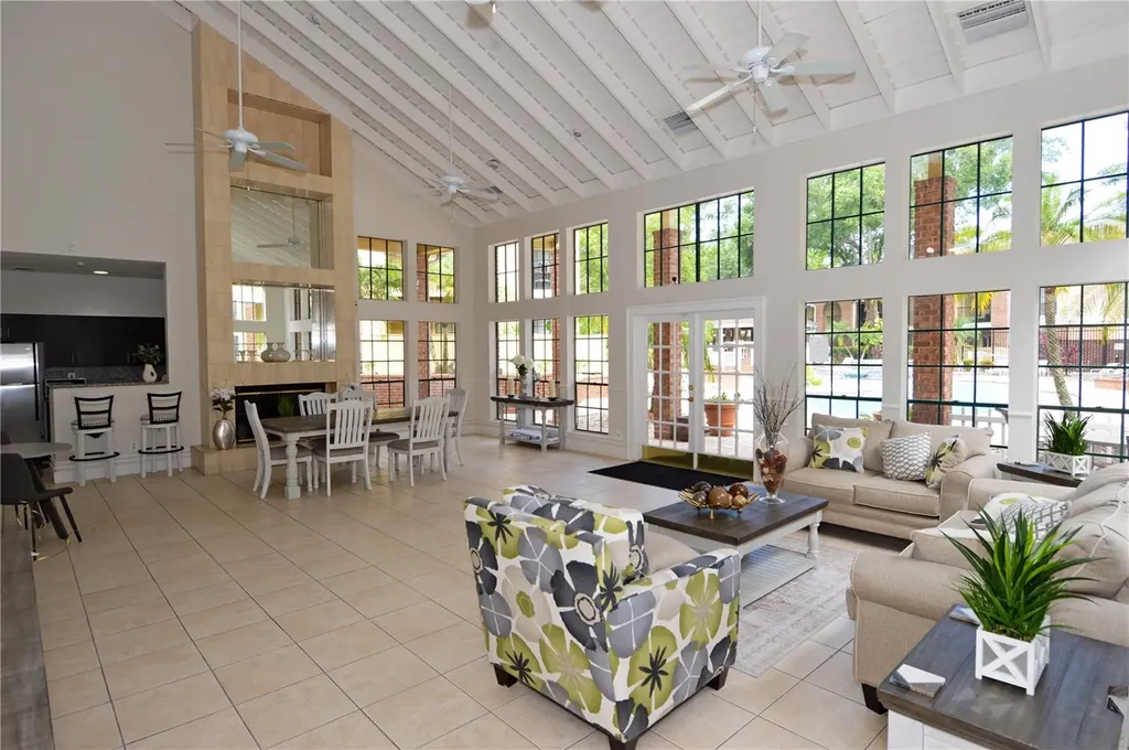 8613 Mallard Reserve Drive Tampa FL 33614