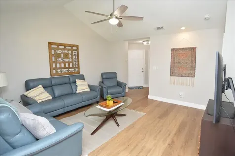 8613 Mallard Reserve Drive Tampa FL 33614