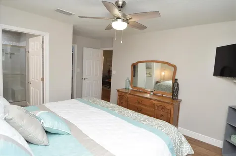 8613 Mallard Reserve Drive Tampa FL 33614