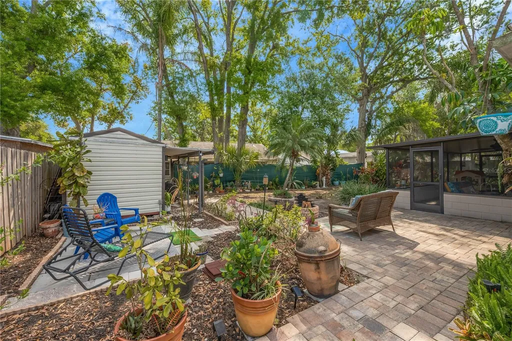 13921 Cherry Dale Lane Tampa FL 33618