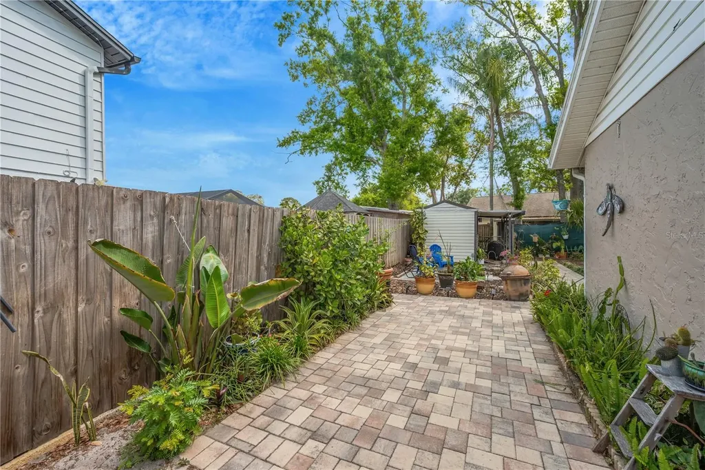 13921 Cherry Dale Lane Tampa FL 33618