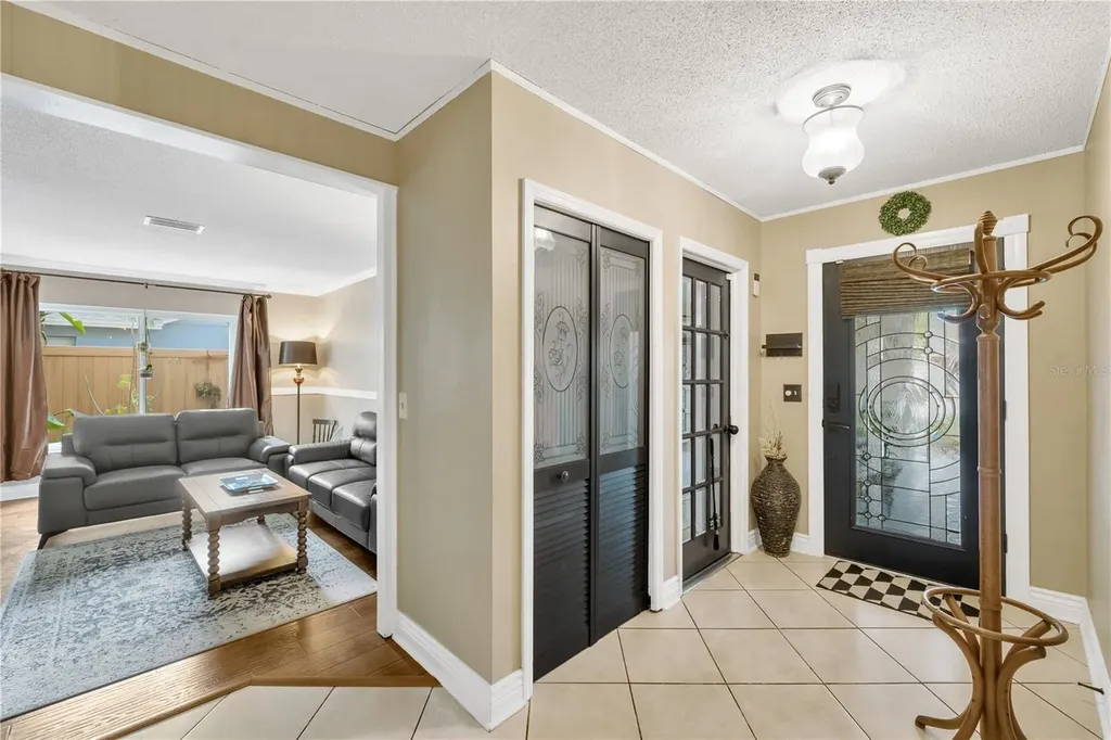 13921 Cherry Dale Lane Tampa FL 33618