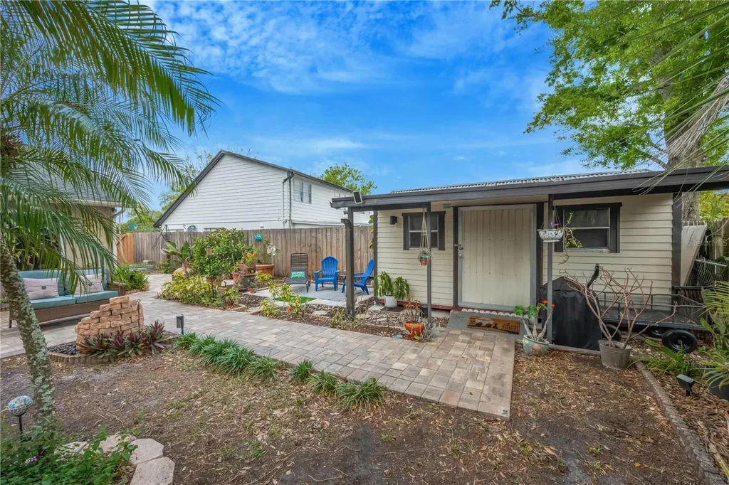 13921 Cherry Dale Lane Tampa FL 33618