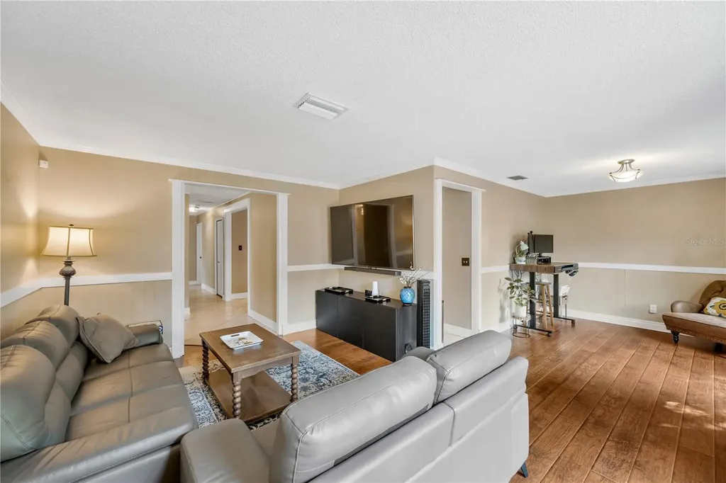 13921 Cherry Dale Lane Tampa FL 33618