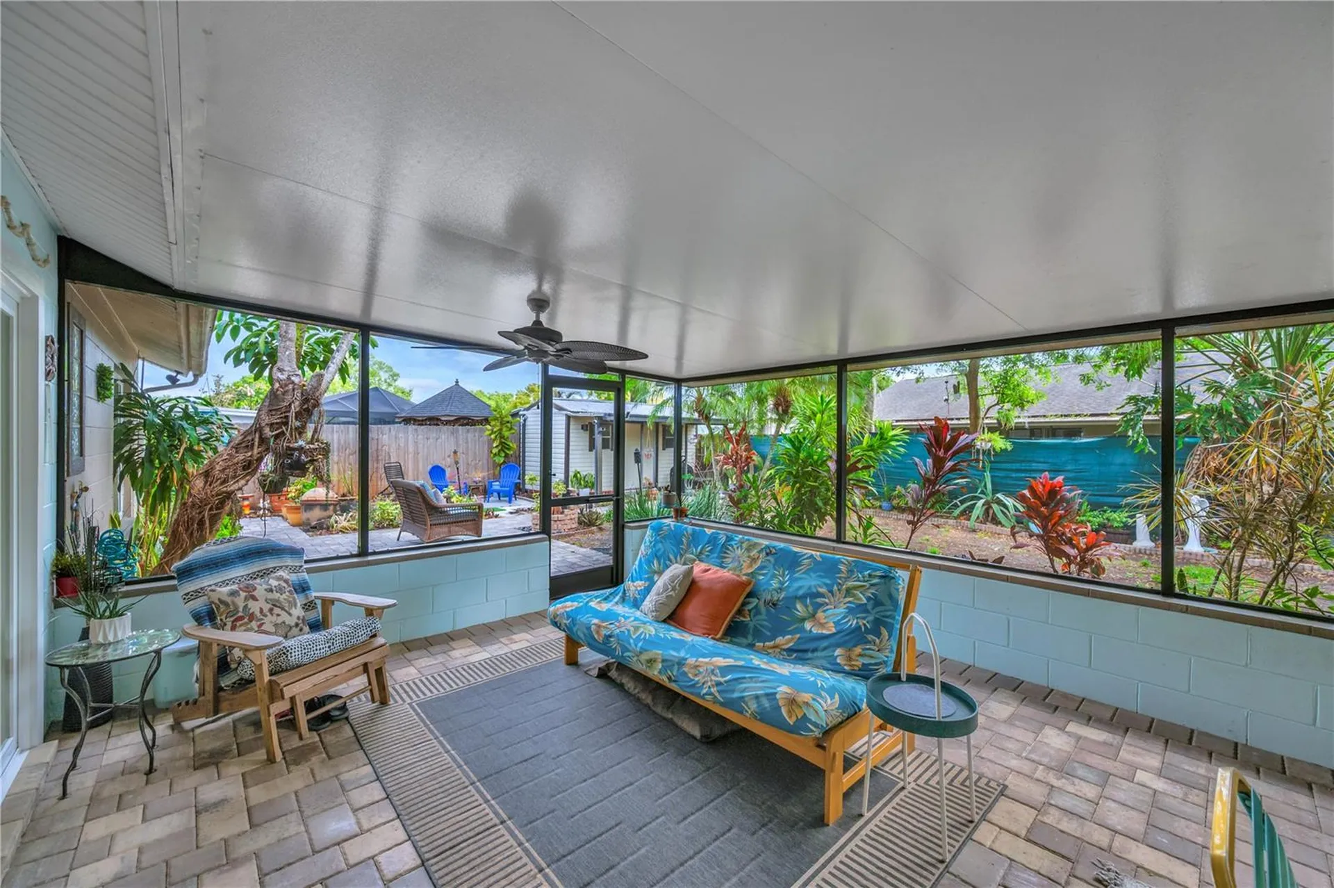 13921 Cherry Dale Lane Tampa FL 33618
