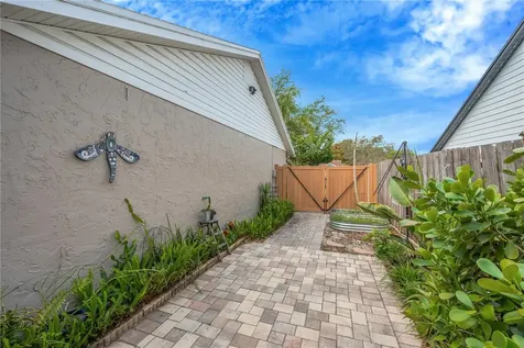 13921 Cherry Dale Lane Tampa FL 33618