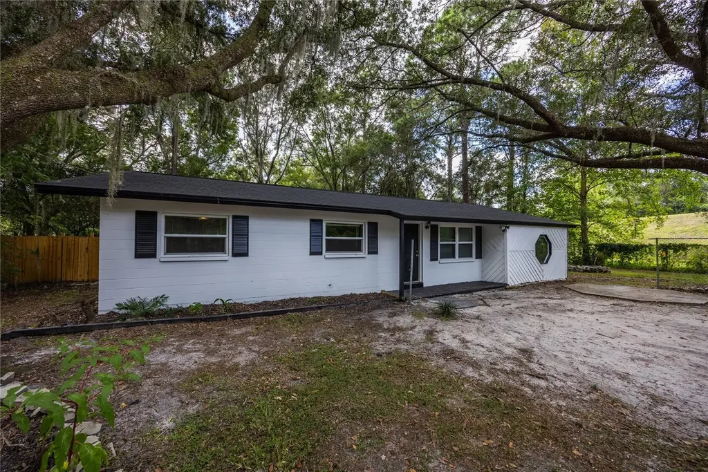 14637 NE 145th Avenue Waldo FL 32694