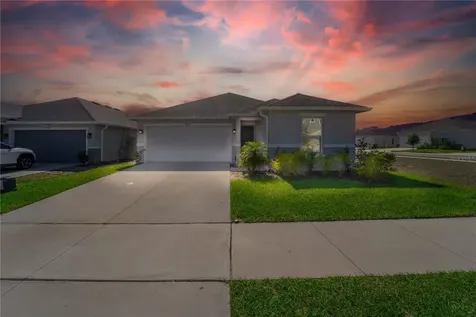 820 Overpool Avenue Davenport FL 33896