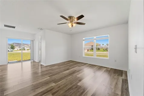 820 Overpool Avenue Davenport FL 33896