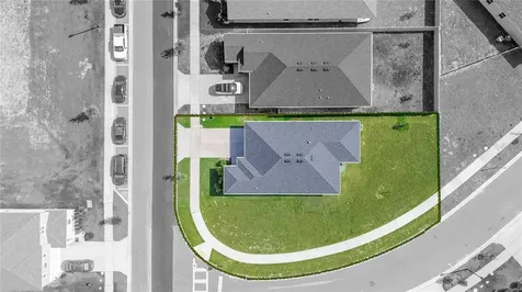 820 Overpool Avenue Davenport FL 33896