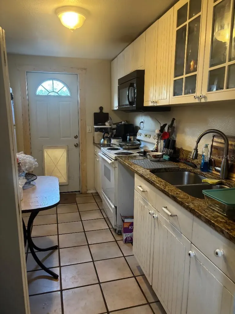 2601 W Cleveland Street Tampa FL 33609