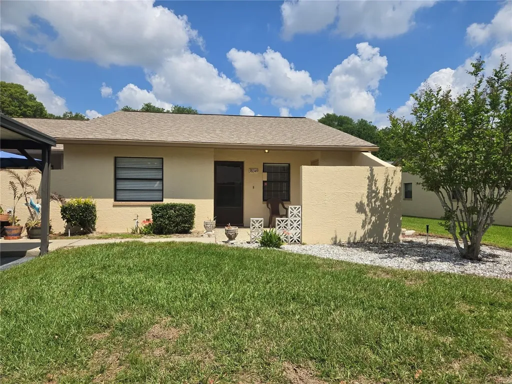 38349 Cottonwood Place Zephyrhills FL 33542