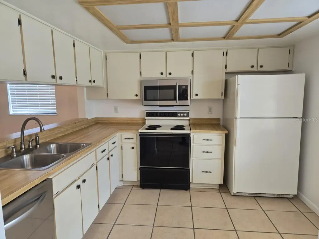 38349 Cottonwood Place Zephyrhills FL 33542