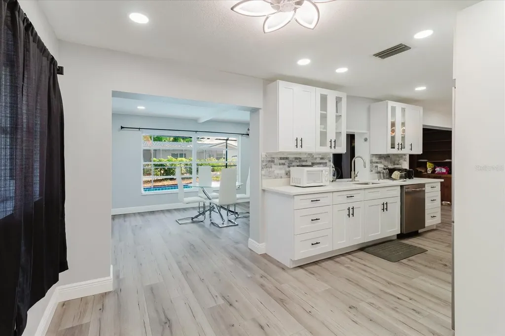 1811 Forest Drive Oldsmar FL 34677