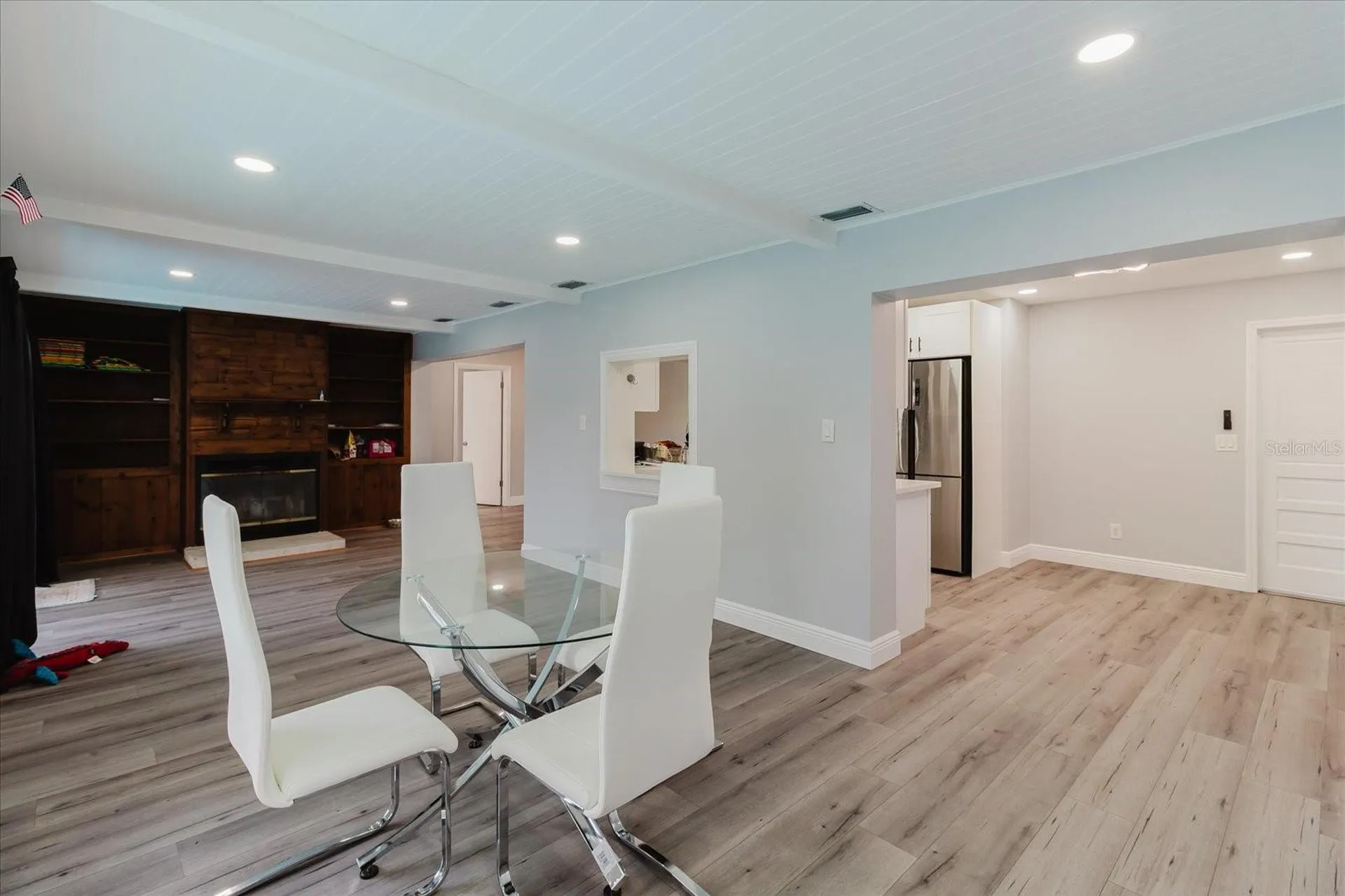 1811 Forest Drive Oldsmar FL 34677