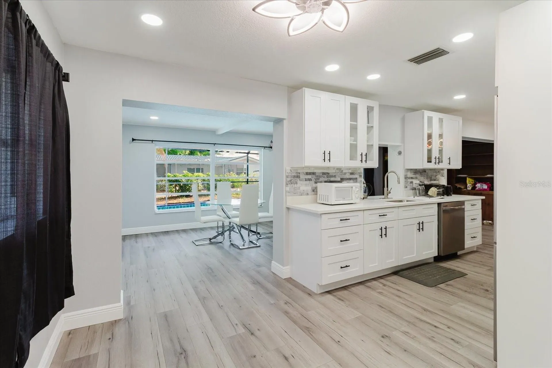 1811 Forest Drive Oldsmar FL 34677