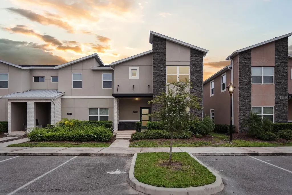 2955 Penelope Loop Kissimmee FL 34746