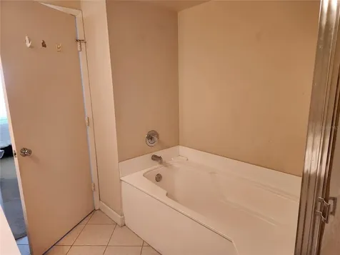 6105 Bahia Del Mar Circle St Petersburg FL 33715