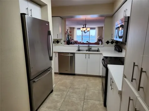 6105 Bahia Del Mar Circle St Petersburg FL 33715