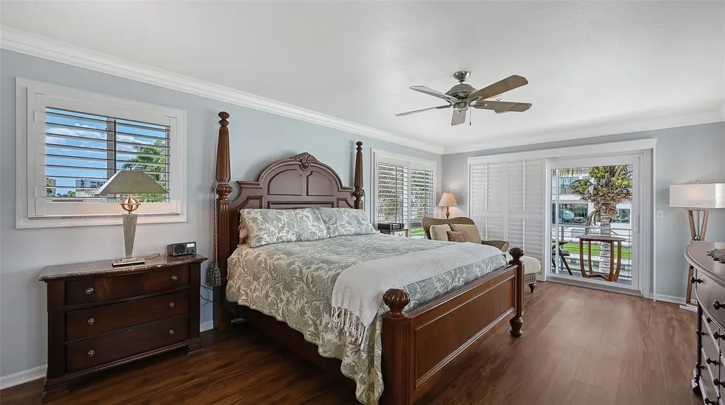 531 Wedge Lane Longboat Key FL 34228