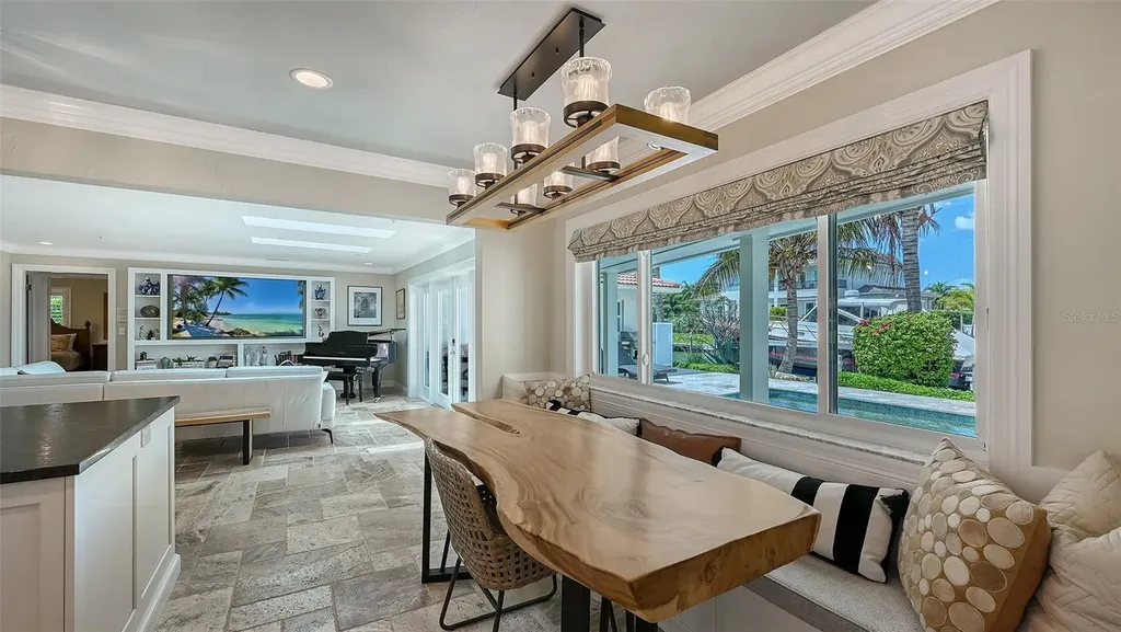 531 Wedge Lane Longboat Key FL 34228