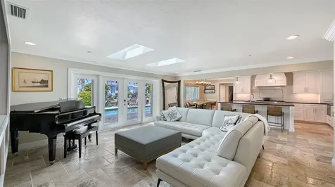 531 Wedge Lane Longboat Key FL 34228