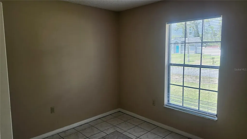 1732 Mitten Terrace Deltona FL 32738