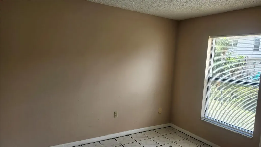 1732 Mitten Terrace Deltona FL 32738