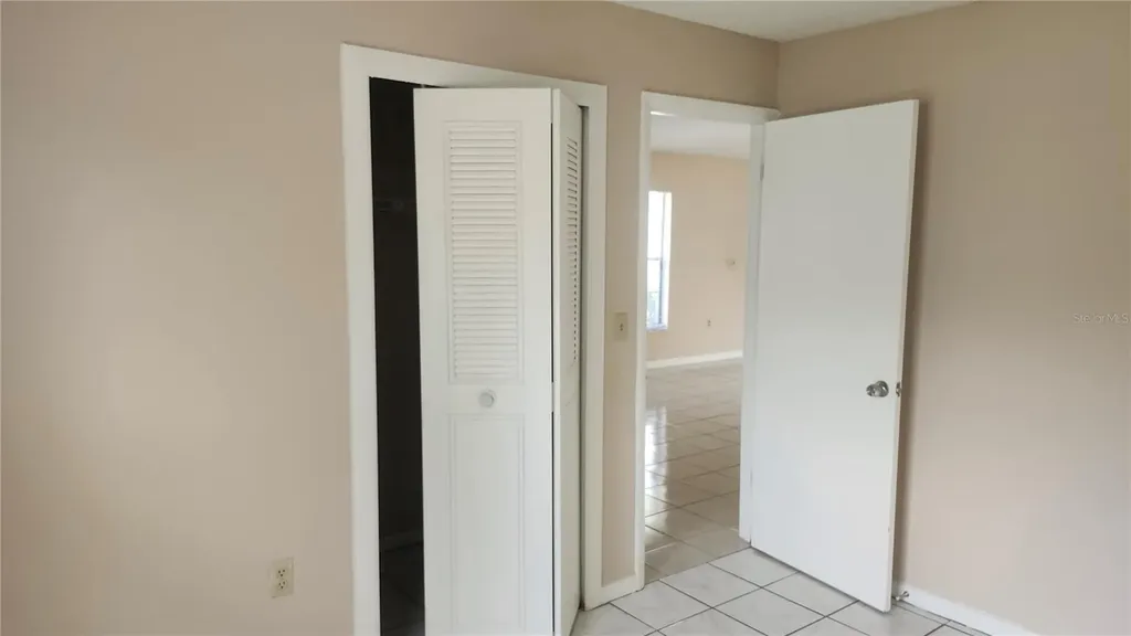 1732 Mitten Terrace Deltona FL 32738