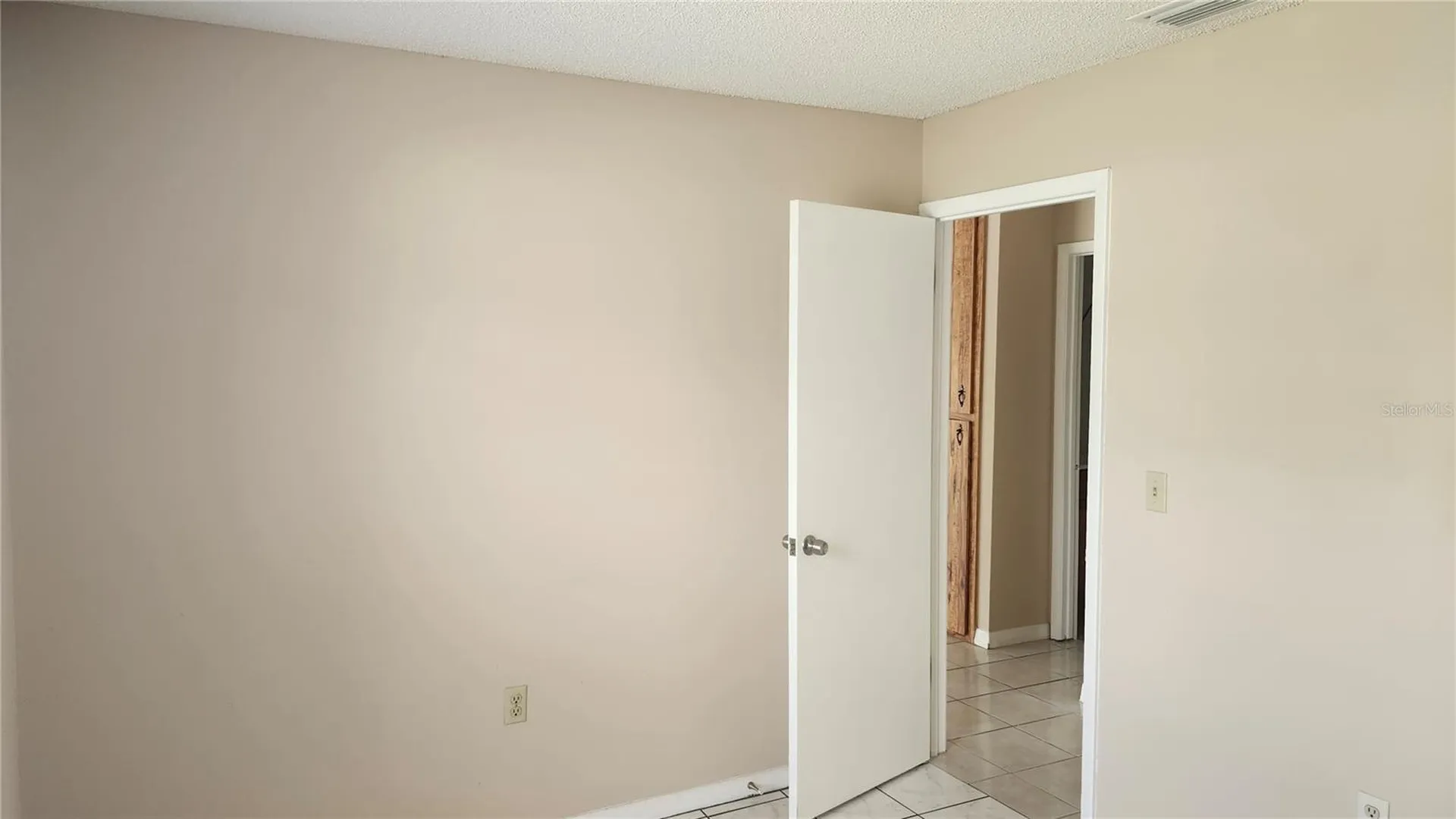 1732 Mitten Terrace Deltona FL 32738