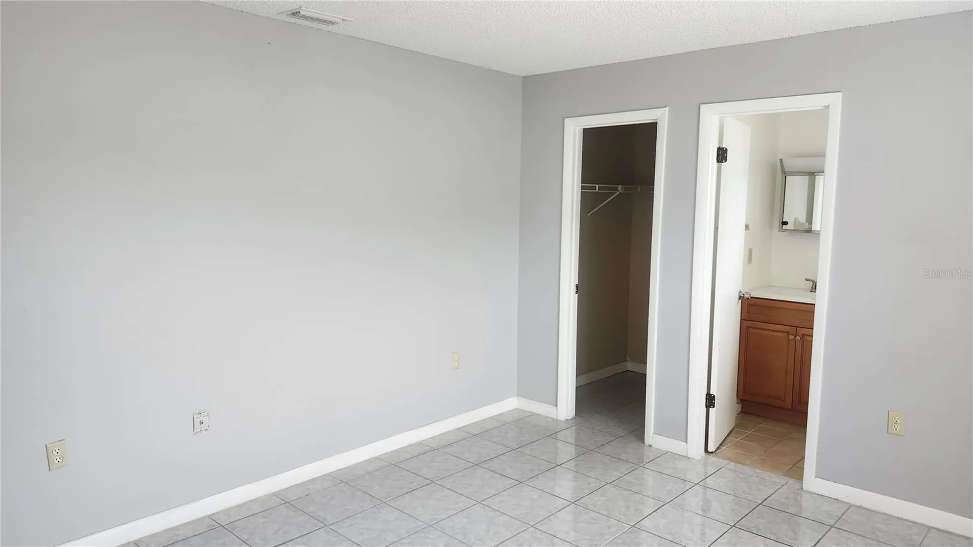 1732 Mitten Terrace Deltona FL 32738