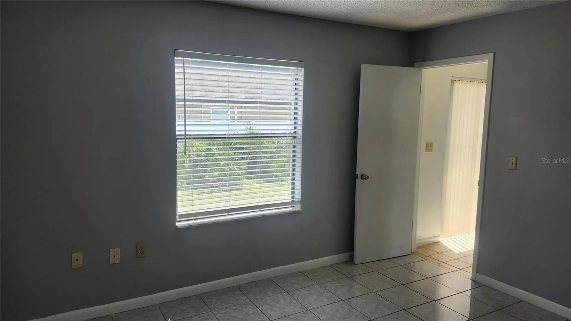 1732 Mitten Terrace Deltona FL 32738