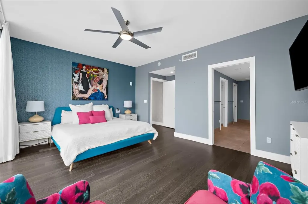 176 4th Avenue NE St Petersburg FL 33701