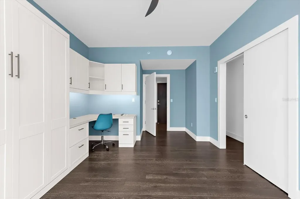 176 4th Avenue NE St Petersburg FL 33701