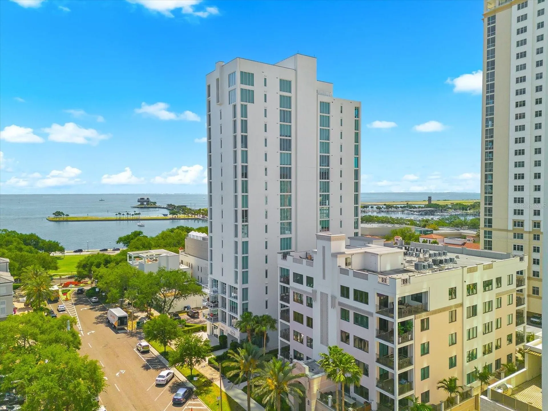 176 4th Avenue NE St Petersburg FL 33701