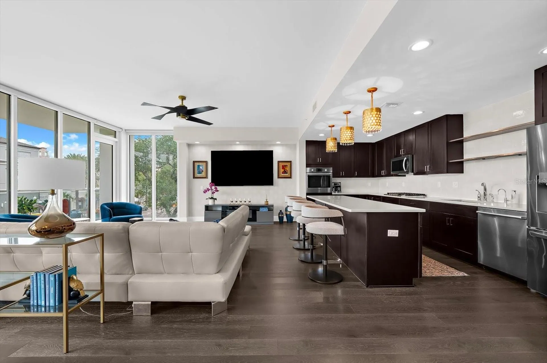 176 4th Avenue NE St Petersburg FL 33701
