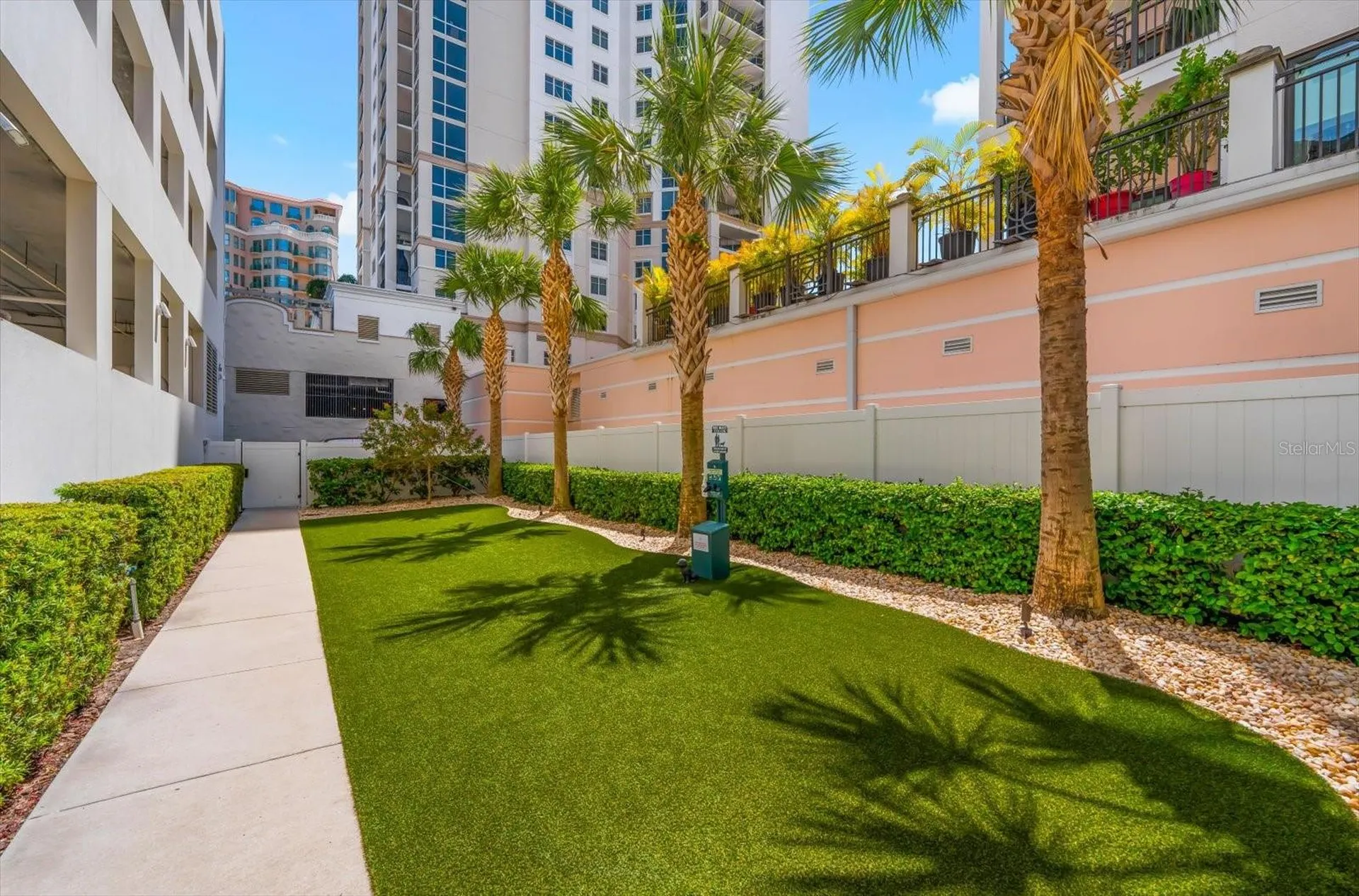 176 4th Avenue NE St Petersburg FL 33701