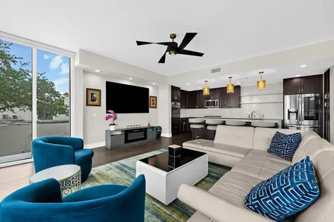 176 4th Avenue NE St Petersburg FL 33701