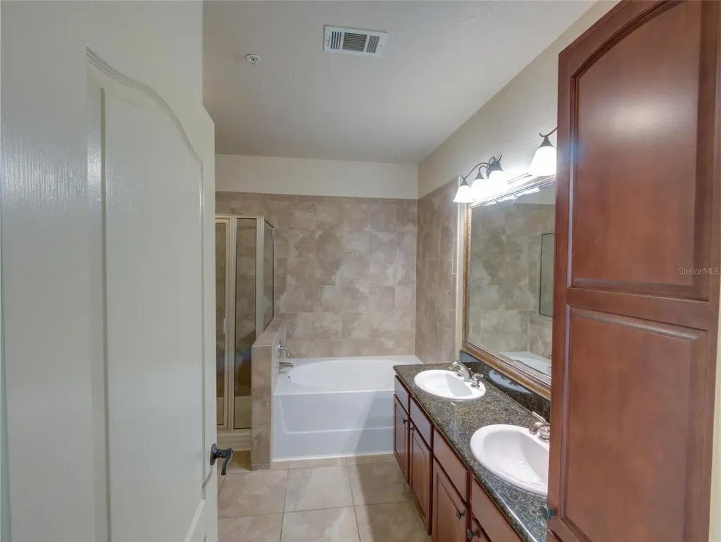 904 Charo Parkway Davenport FL 33897