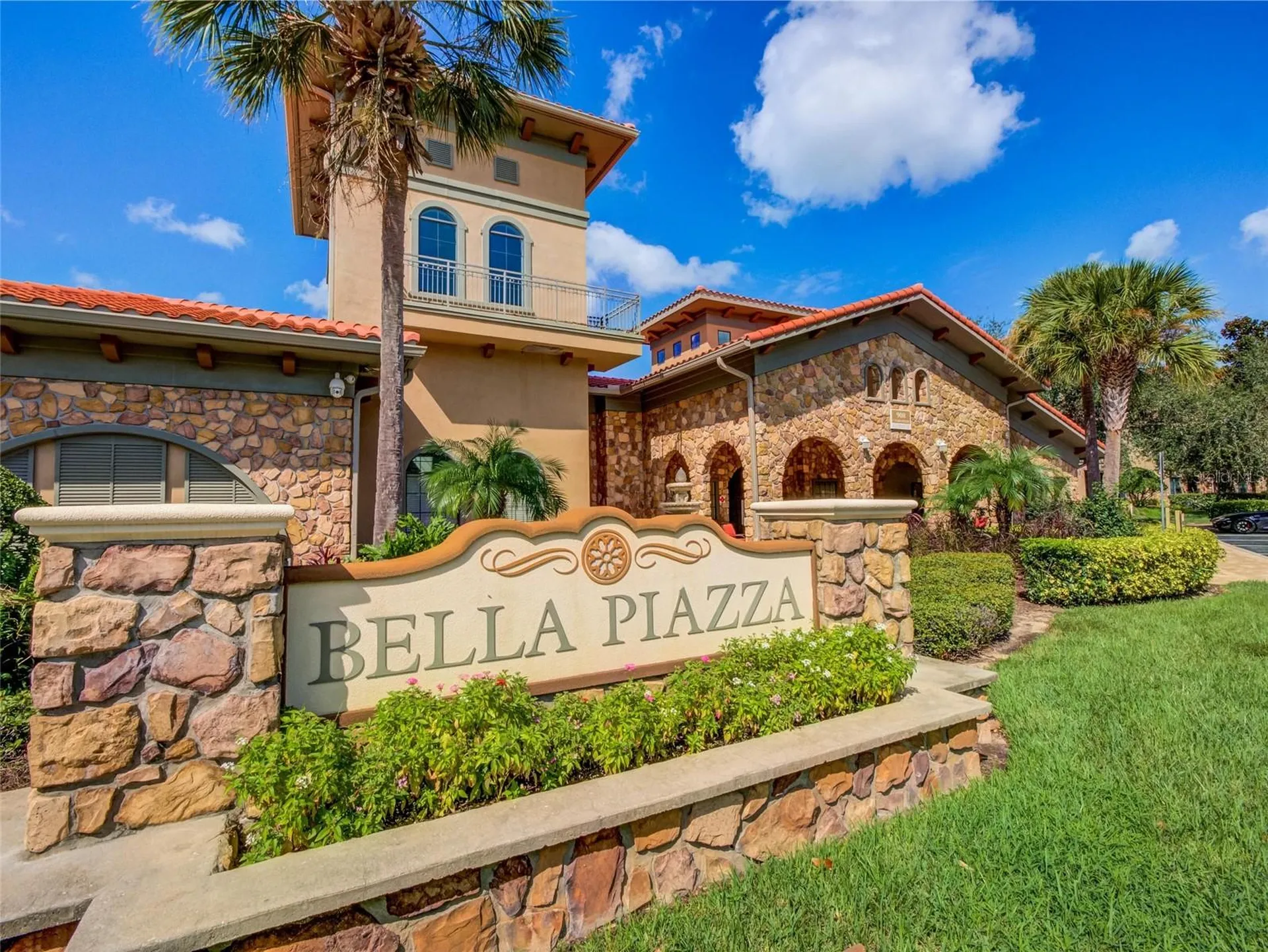904 Charo Parkway Davenport FL 33897