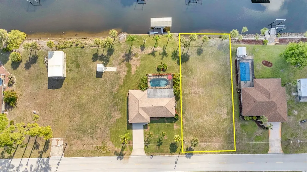 2434 Como Street Port Charlotte FL 33948
