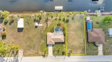 2434 Como Street Port Charlotte FL 33948