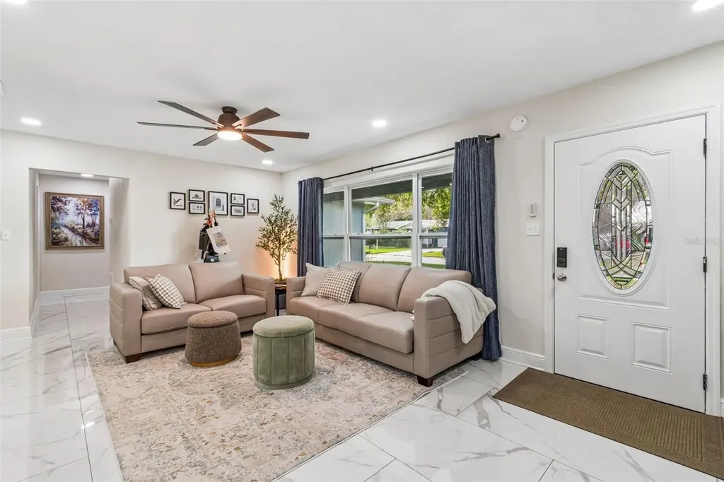 1618 Barry Road Clearwater FL 33756