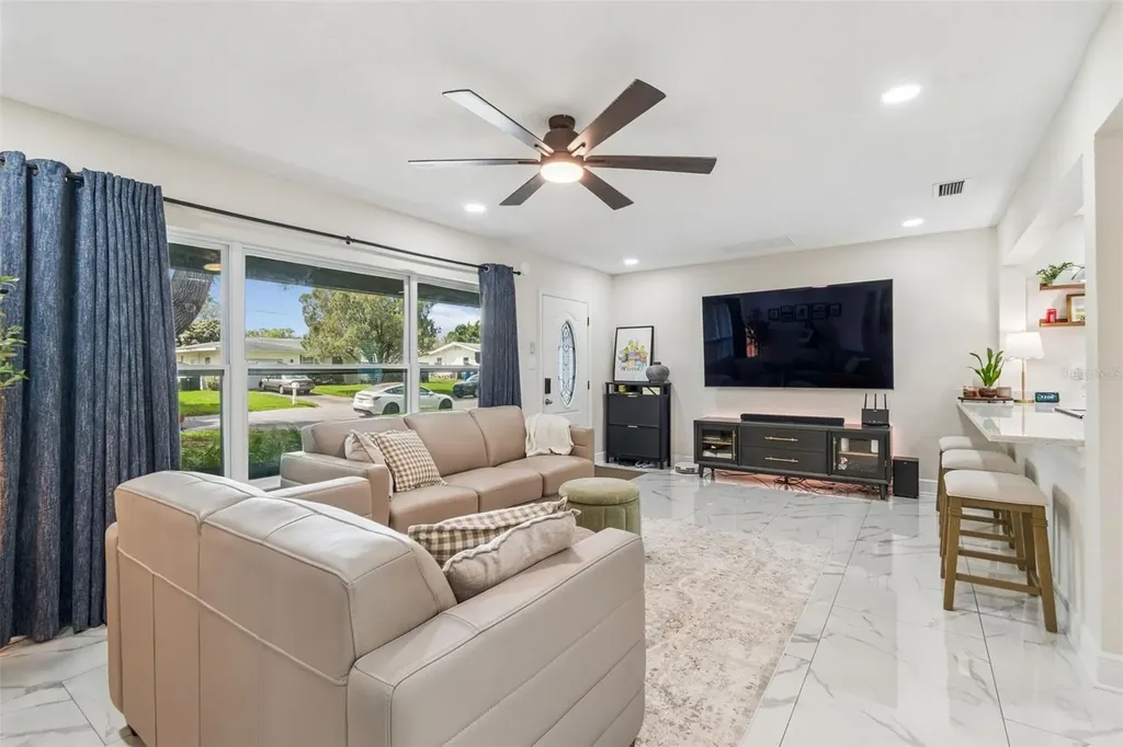 1618 Barry Road Clearwater FL 33756