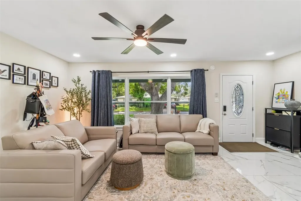 1618 Barry Road Clearwater FL 33756