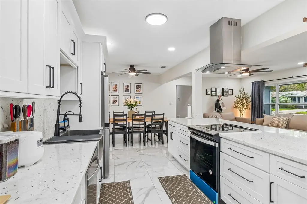 1618 Barry Road Clearwater FL 33756