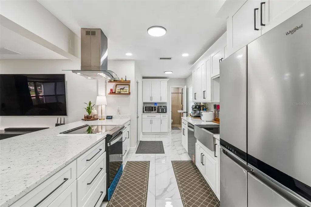 1618 Barry Road Clearwater FL 33756